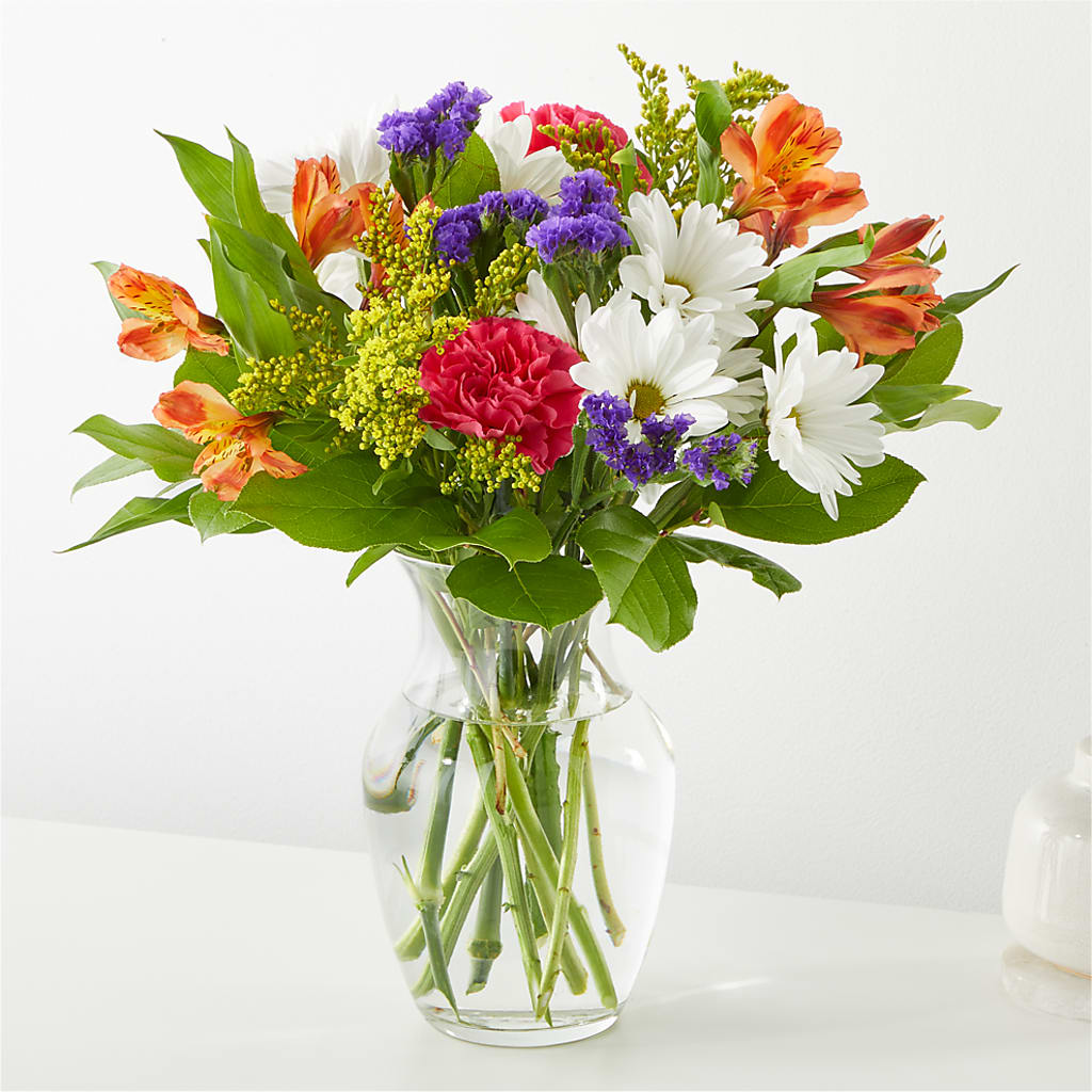 Oopsie Daisy Bouquet – Mattoon Flower Shop Inc, Mattoon IL
