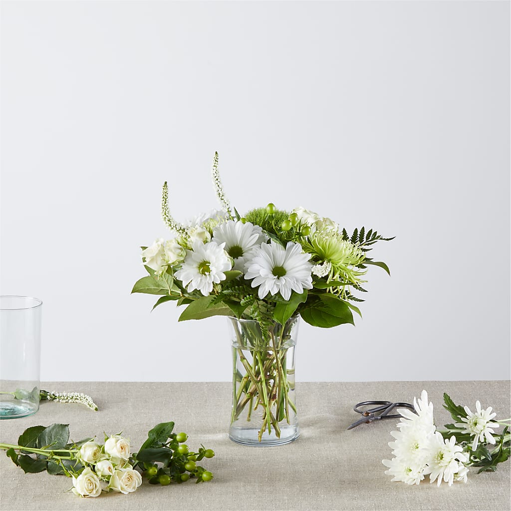 Irish Garden - A Florist Original – Mattoon Flower Shop Inc, Mattoon IL