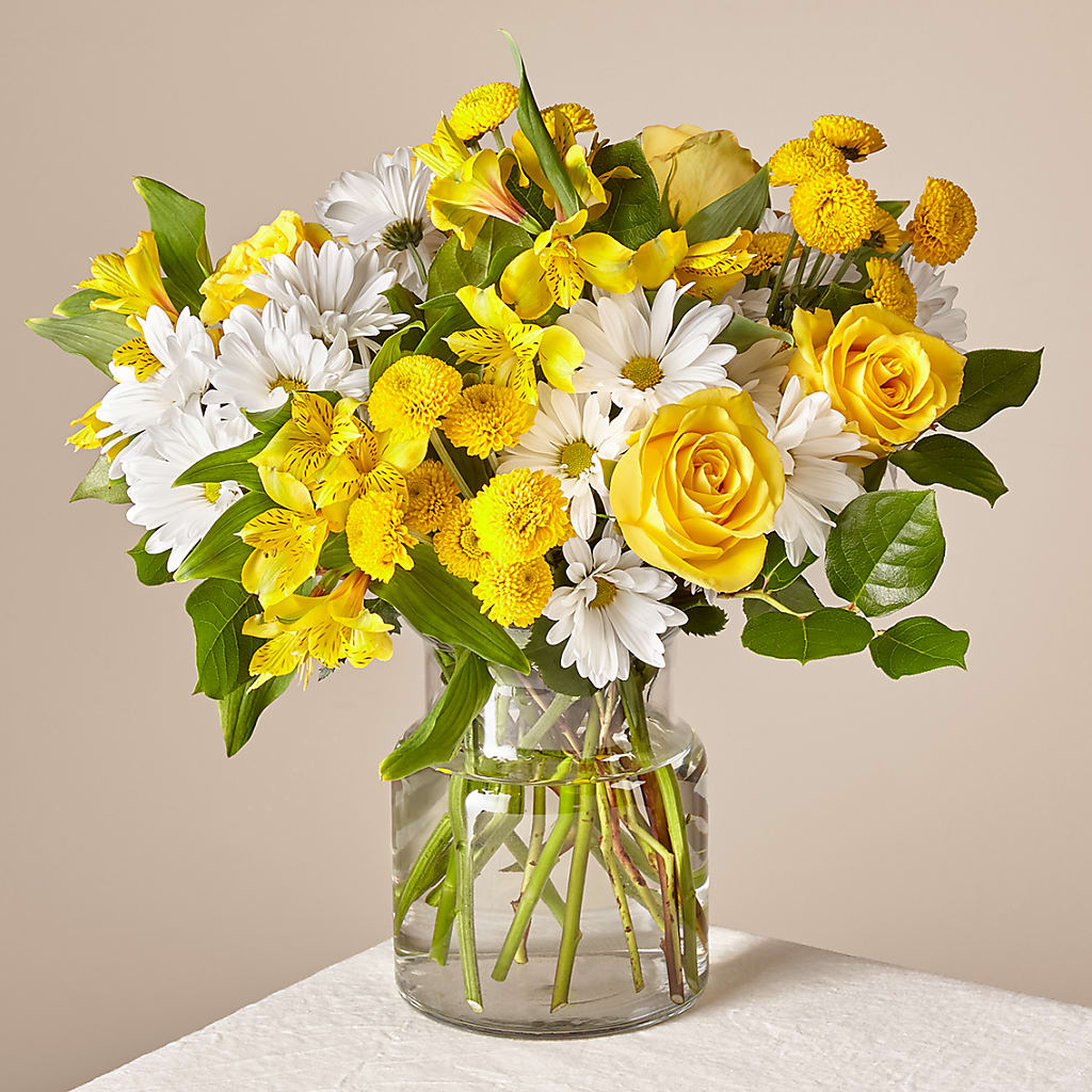 Sunny Sentiments Bouquet – Mattoon Flower Shop Inc, Mattoon IL