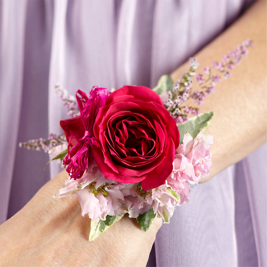Rose Charm Corsage – Mattoon Flower Shop Inc, Mattoon IL