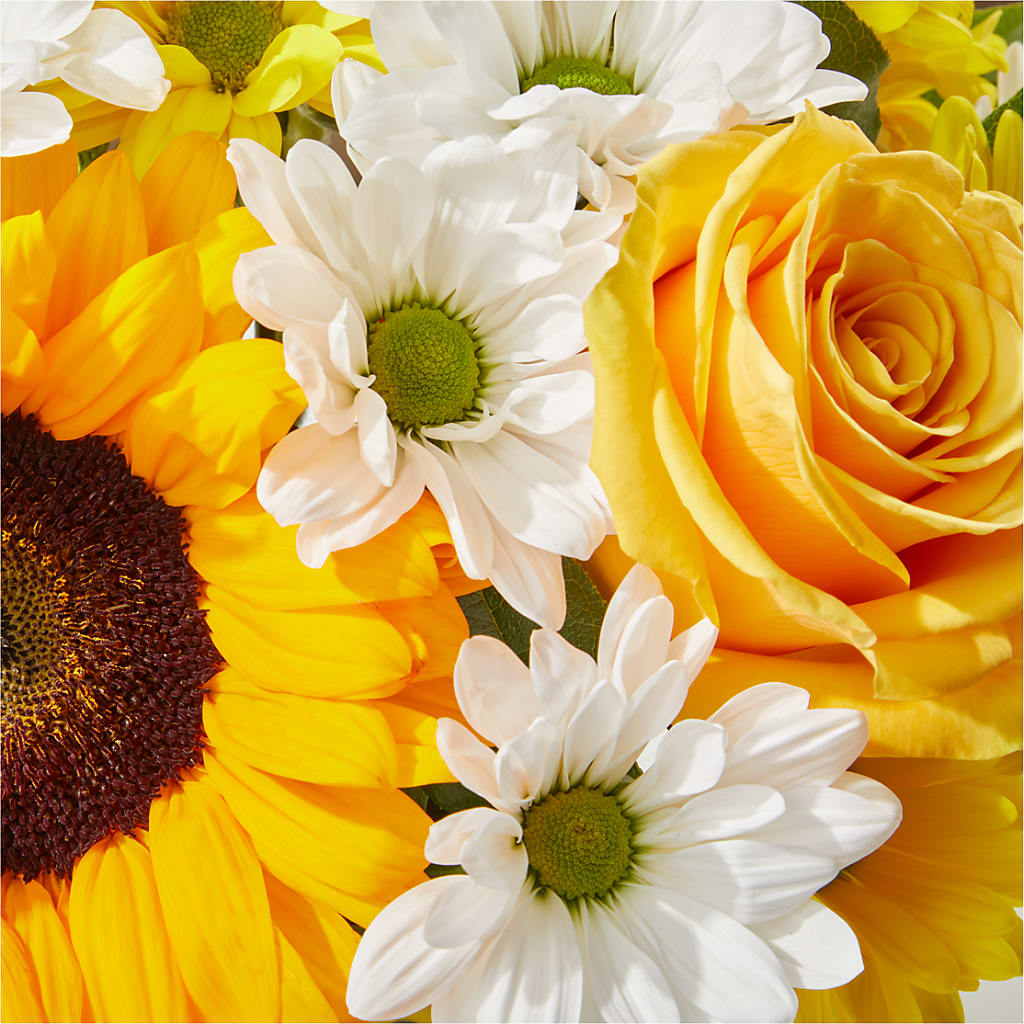 Be Happy Bouquet –  Mattoon Flower Shop Inc, Mattoon IL