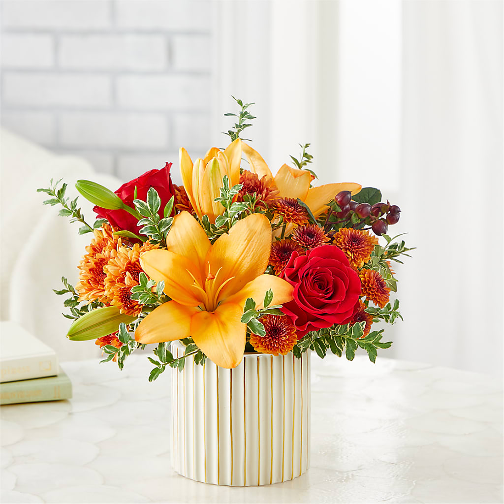 Scarlet Skies Bouquet –  Mattoon Flower Shop Inc, Mattoon IL