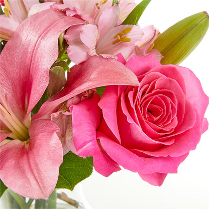 Lots of Love Bouquet –  Mattoon Flower Shop Inc, Mattoon IL