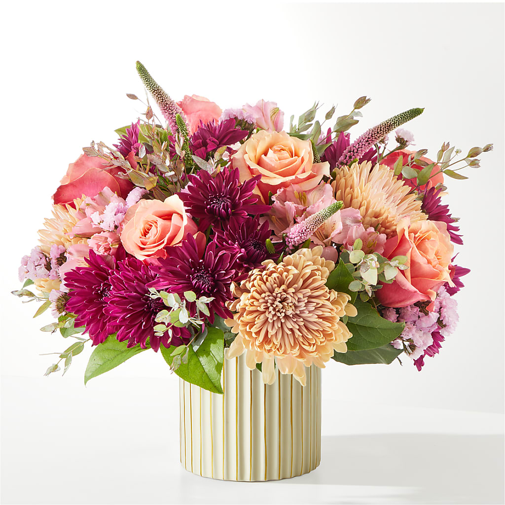 Berry Cobbler Bouquet with Ivory Vase –  Mattoon Flower Shop Inc, Mattoon IL