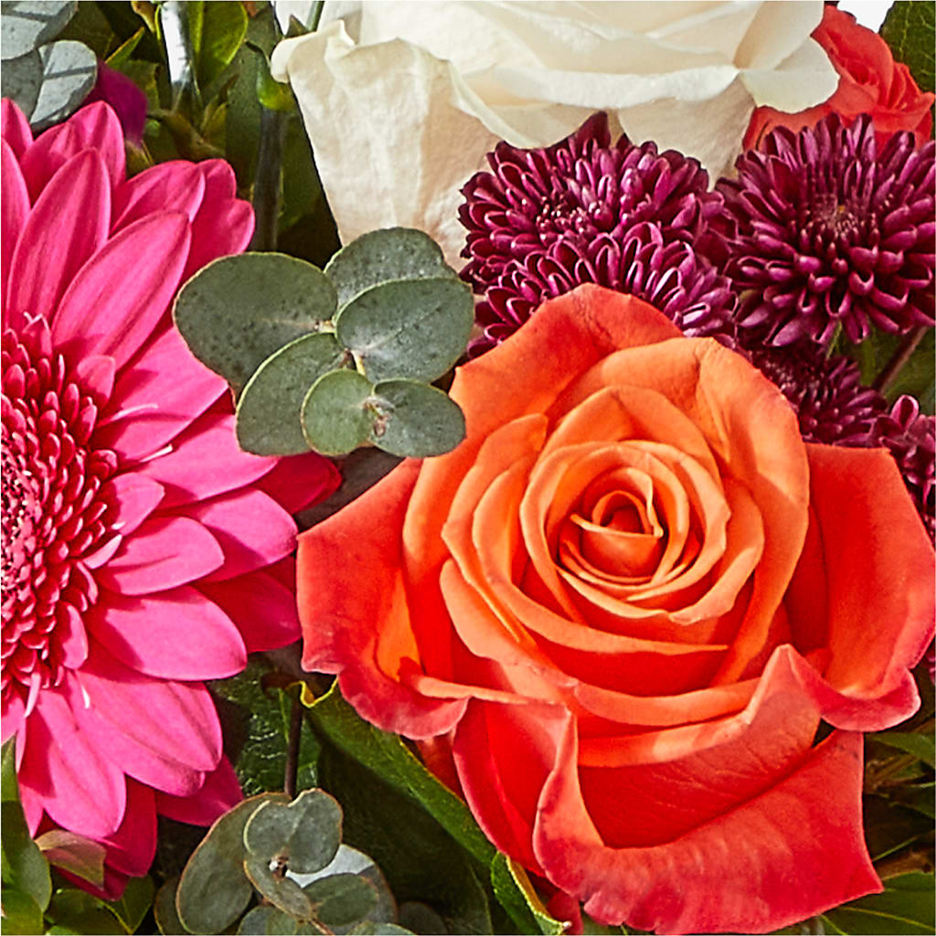 Smell the Roses Bouquet –  Mattoon Flower Shop Inc, Mattoon IL