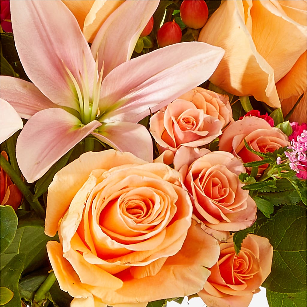 Bisous Bouquet –  Mattoon Flower Shop Inc, Mattoon IL